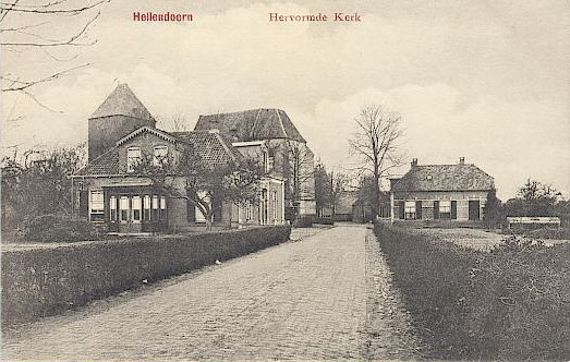 De kerk van Hellendoorn. De foto is van 1905.